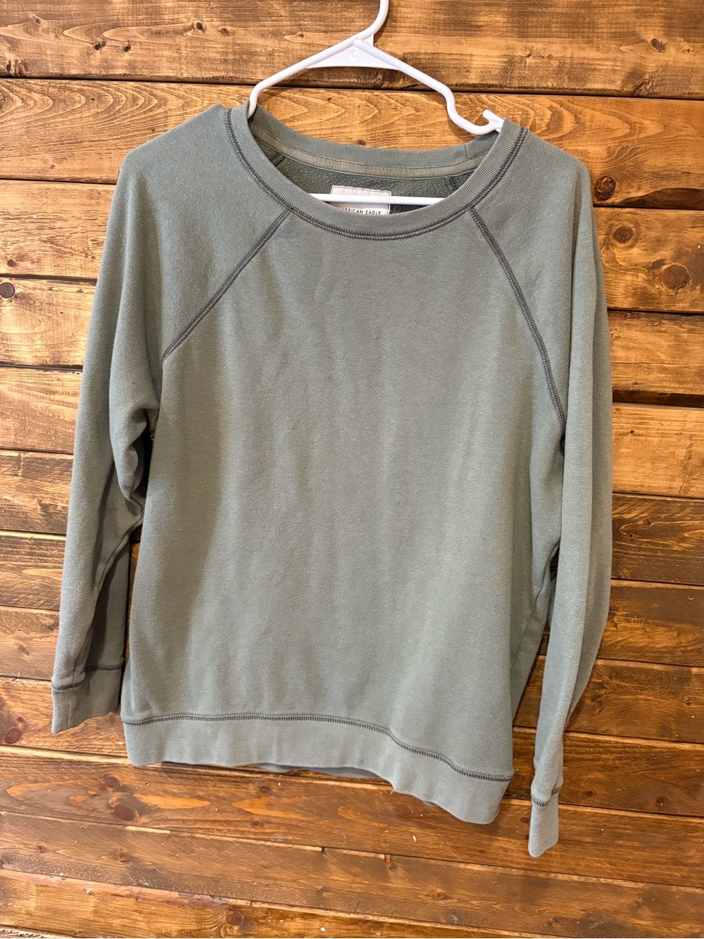 American Eagle Cozy Long-Sleeve Women's Crewneck Sweatshirt Sage Green medium